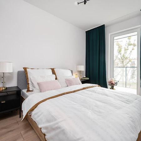 Manufaktura Residence - Apartamenty Prestiz Z Garazem Podziemnym I Dwoma Lazienkami Łódź Exteriör bild