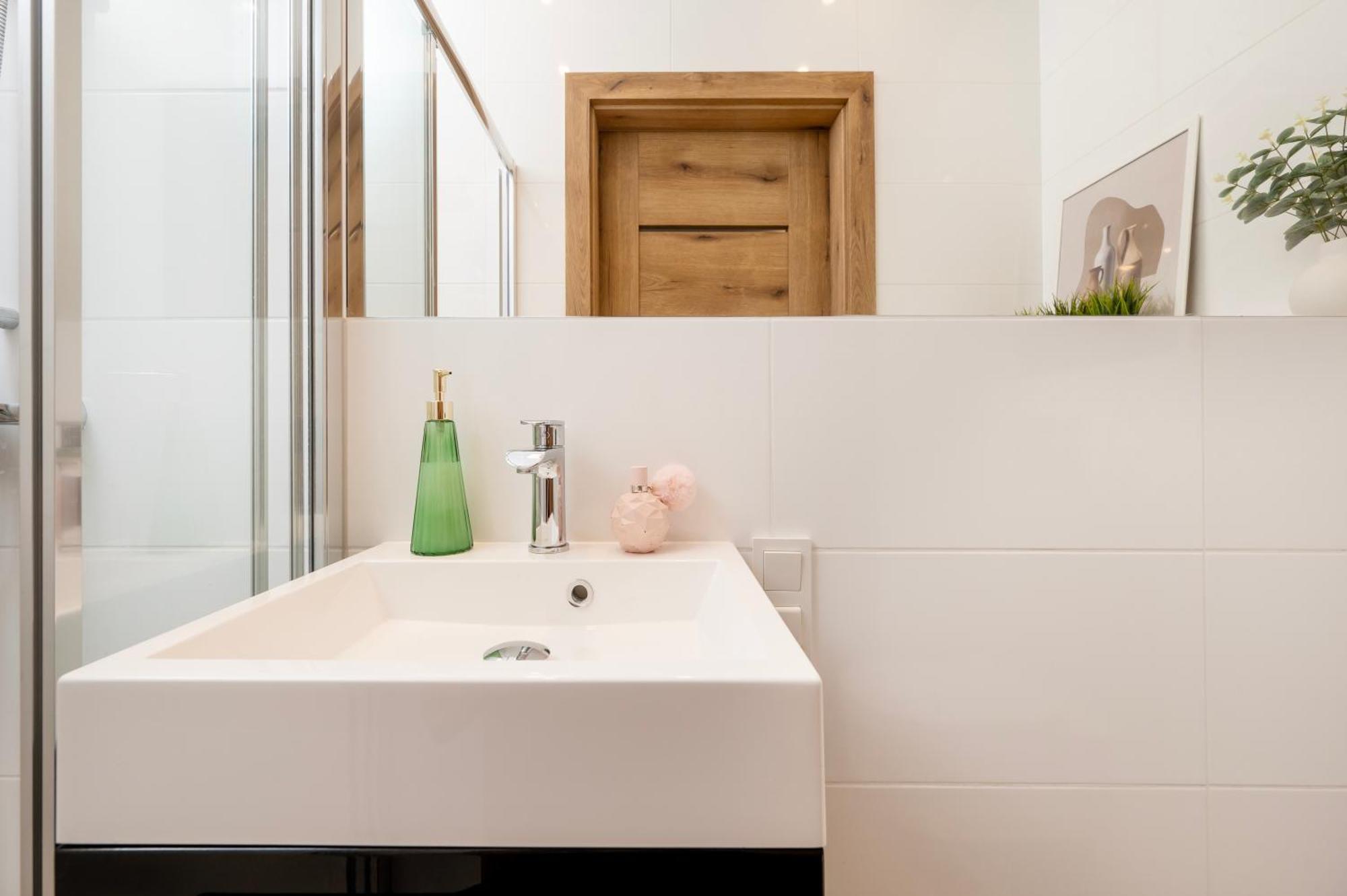 Manufaktura Residence - Apartamenty Prestiz Z Garazem Podziemnym I Dwoma Lazienkami Łódź Exteriör bild